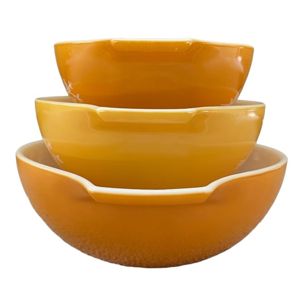 Vintage Pyrex Bowls Set Butterfly Gold Cinderella Butterflies 3 Pc Antique MCM - Picture 2 of 16